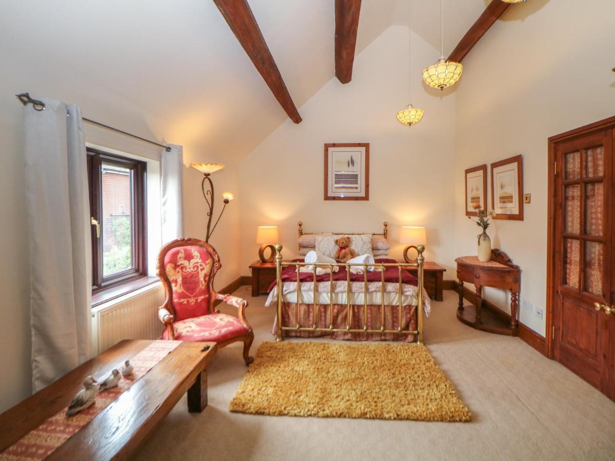 The Haybarn Villa Lichfield Dış mekan fotoğraf